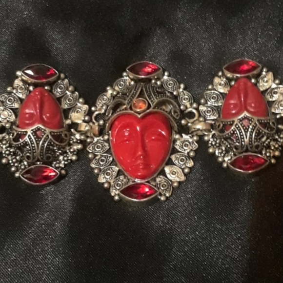 Jewelry - huge blood moon sleeping goddess braclet